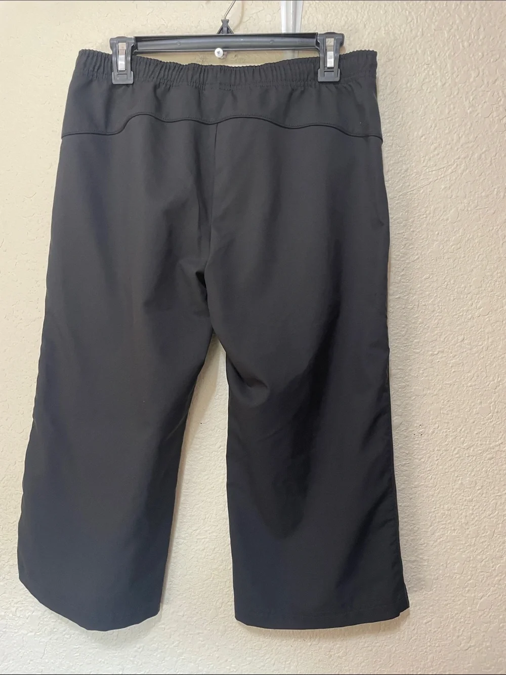 Nike Women's Black Track Capri Length Pants. Good Condition. Size M.